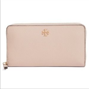 Tory Burch Frida Zip Continental Wallet